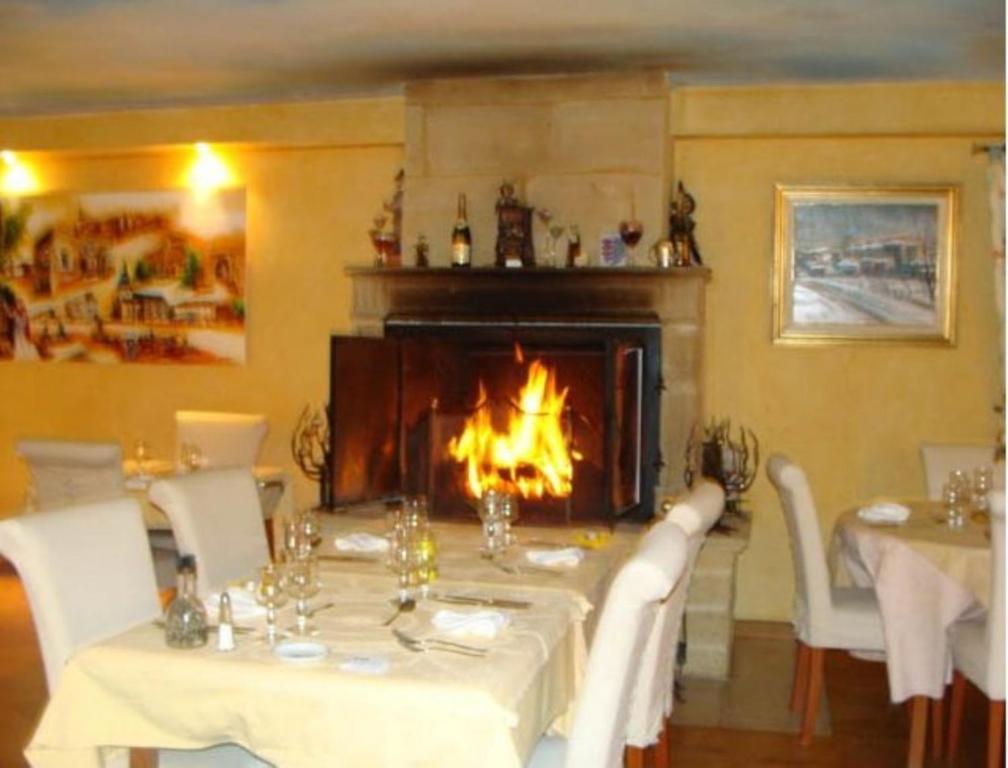 Auberge de Marville Exterior foto
